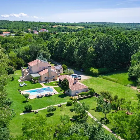 Villa Lipa *
