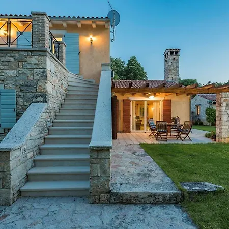 Lipa Villa